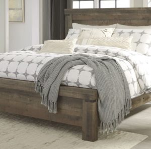 Trinell Panel Bed