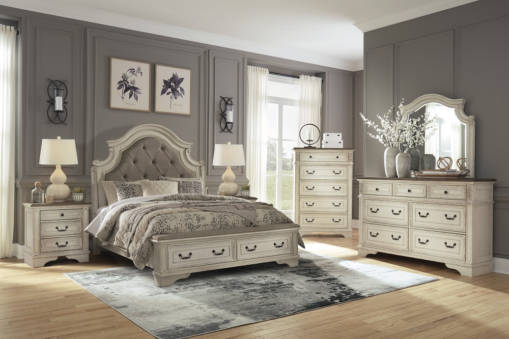 Realyn Bedroom Suite